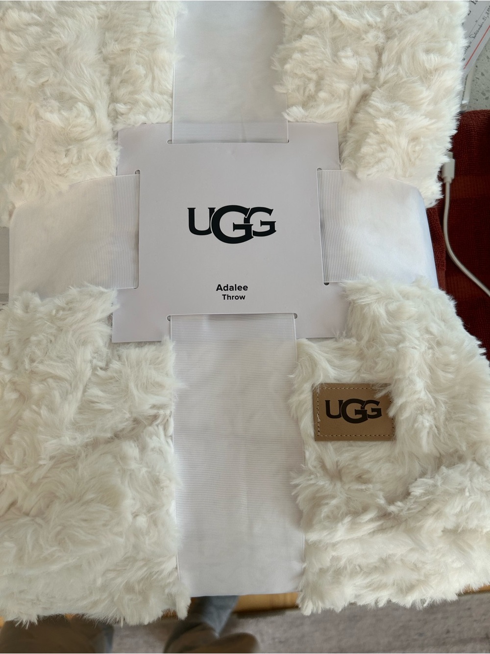 NWT UGG Adalee Cream Faux Fur Throw Blanket